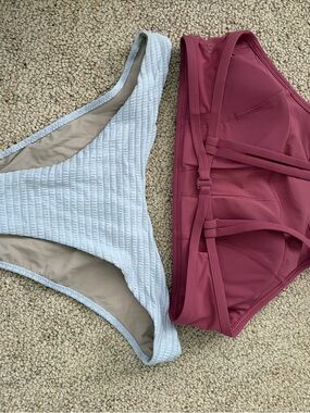 lululemon athletica Mauve Strappy Bikini Top with light blue/purpleRibbed Bottom